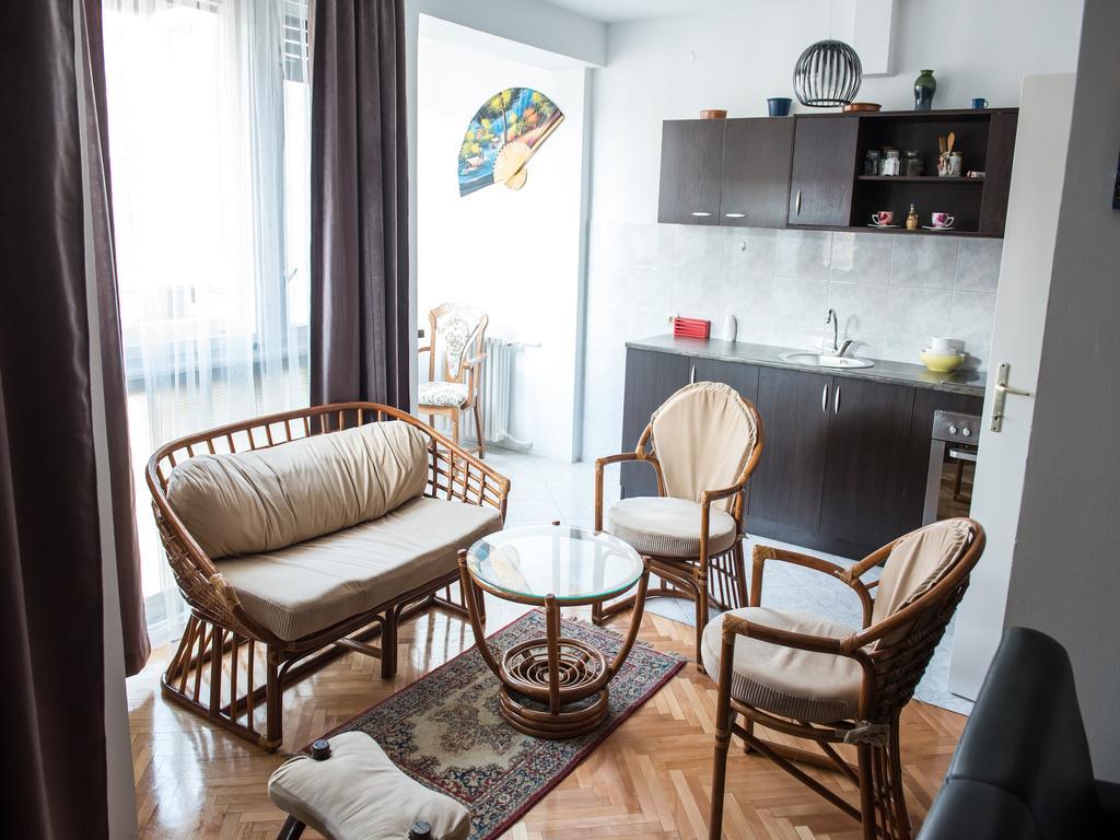 Apartment Marshall Resavska Belgrado Habitación foto