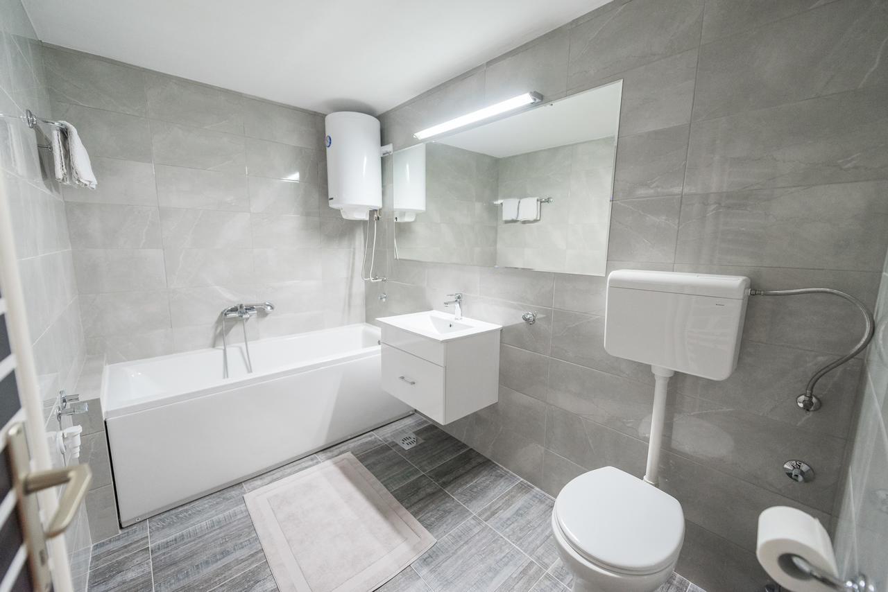 Apartment Marshall Resavska Belgrado Exterior foto